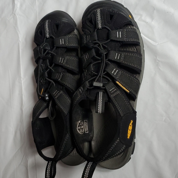 Keen Hiking Sandals Size 8 Mens, black and gray main image 7